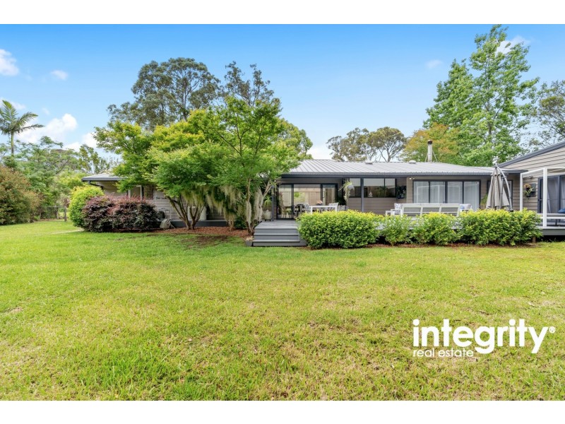 8 Bimbimbie Avenue, Bangalee NSW 2541
