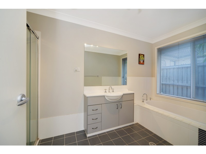 18 Almondbark Road, Worrigee NSW 2540