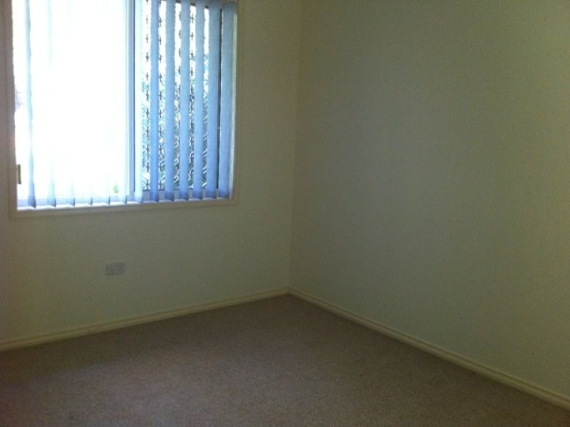1/6 Regent Place, Bomaderry NSW 2541
