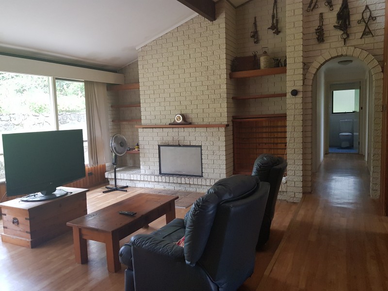 93 Main Road, Cambewarra Village NSW 2540