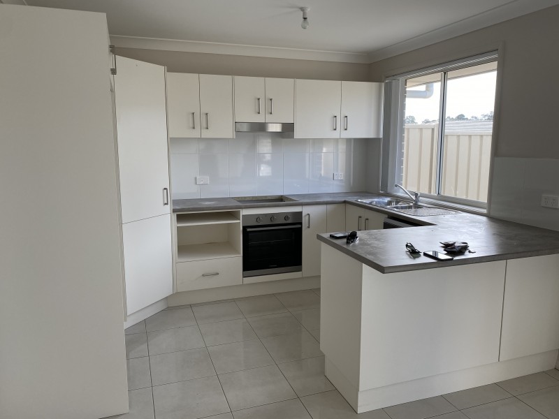 2/14 Elian Crescent, South Nowra NSW 2541