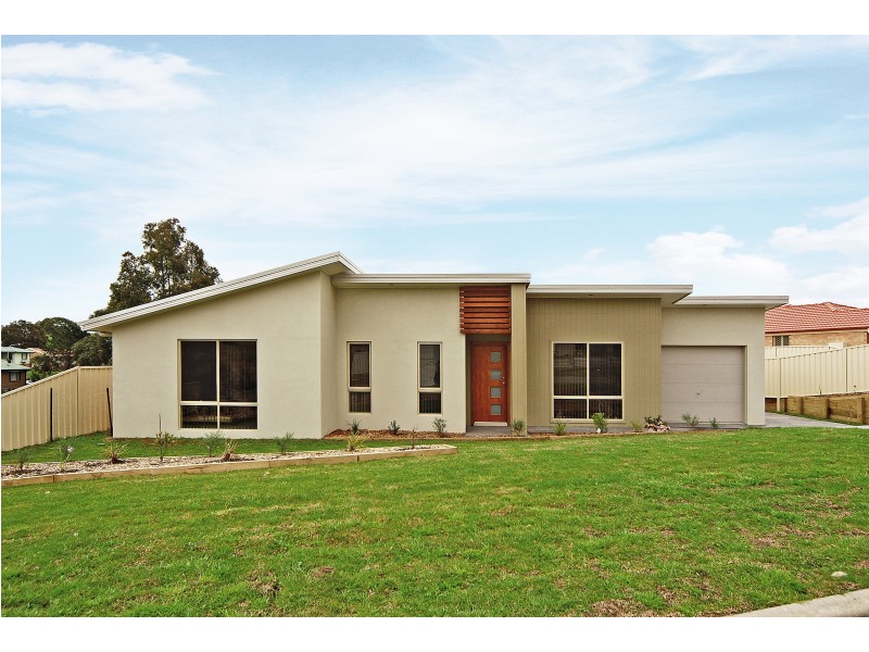 40 Carrington Park Drive, Nowra NSW 2541