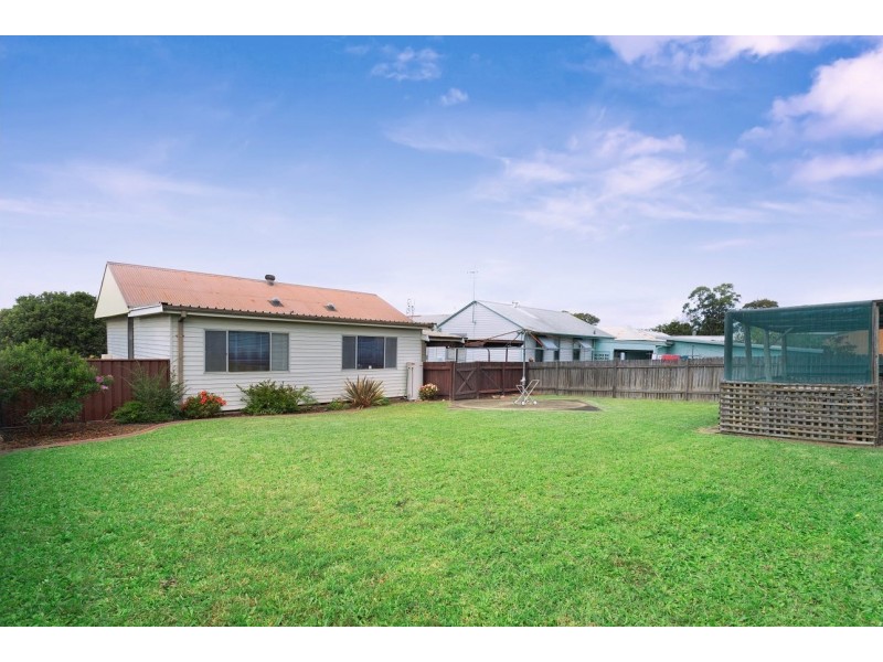5 Burr Avenue, Nowra NSW 2541