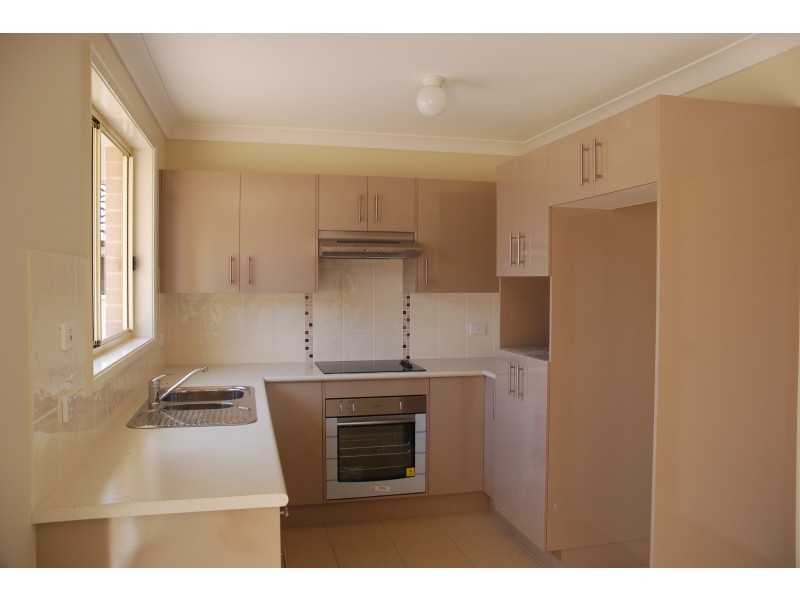 1 Juniper Place, Worrigee NSW 2540