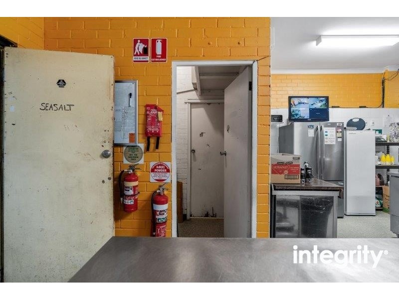 2/151 Prince Edward Avenue, Culburra Beach NSW 2540