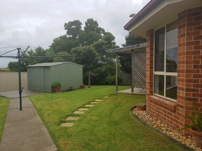 8 Mountain Ash Place, Worrigee NSW 2540