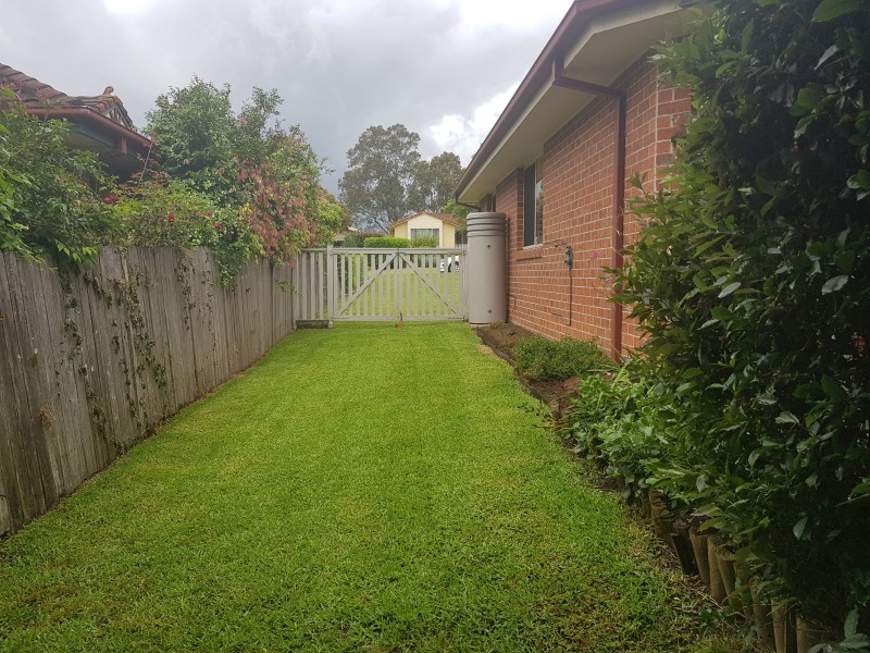 8 Mountain Ash Place, Worrigee NSW 2540