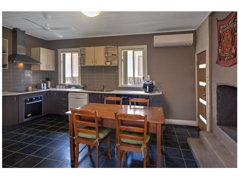 5 Leatham Avenue, Nowra NSW 2541