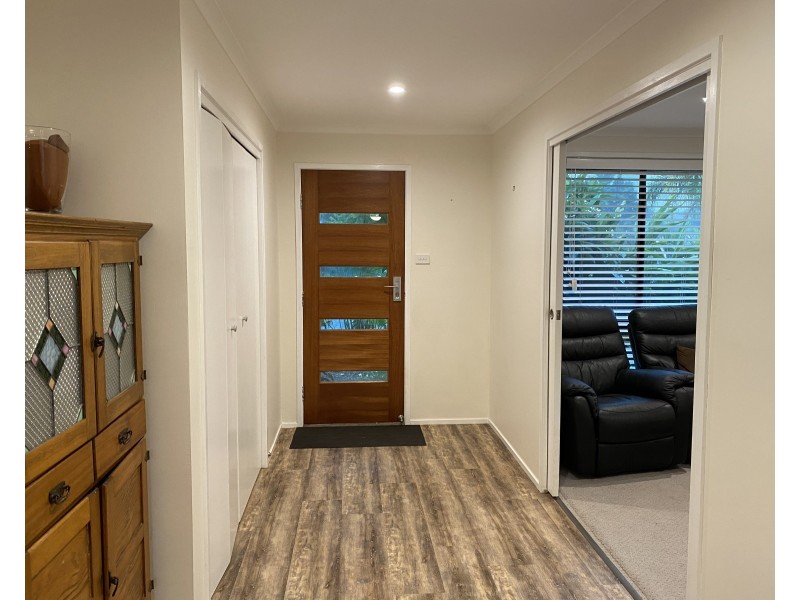 104 Warren Avenue, North Nowra NSW 2541