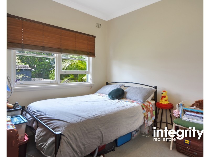 10 Lynburn Avenue, Bomaderry NSW 2541