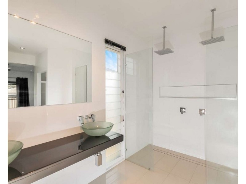 11 Barbata Grove, South Nowra NSW 2541