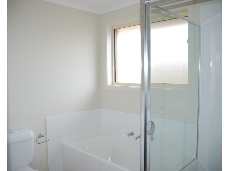 1 Doreen Court, West Nowra NSW 2541