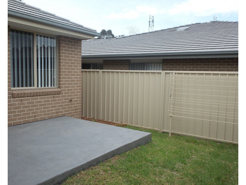 4/5 Elian Crescent, South Nowra NSW 2541