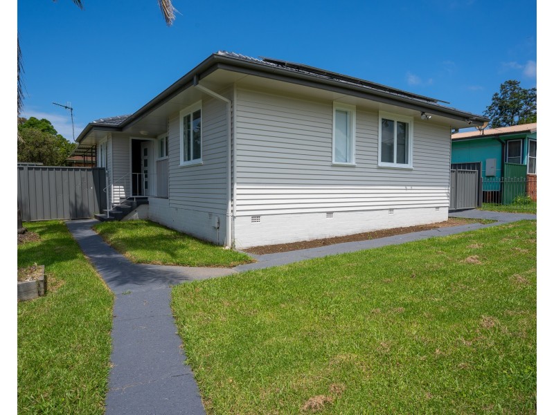 22 McKay Street, Nowra NSW 2541