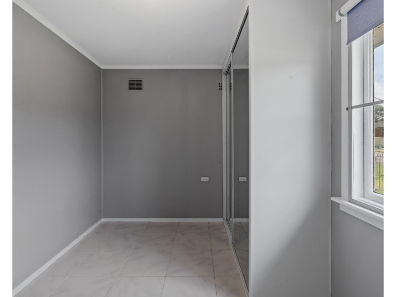 22 McKay Street, Nowra NSW 2541