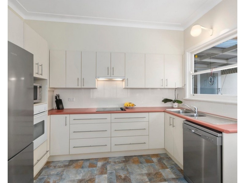 15 Shepherd Street, Nowra NSW 2541