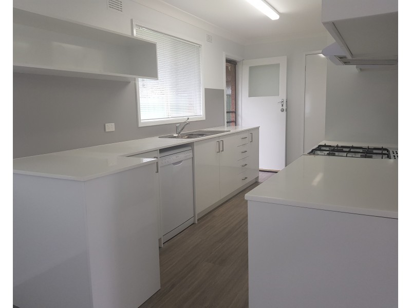 5 Phillip Drive, North Nowra NSW 2541
