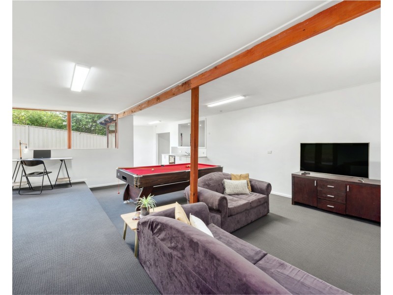 15 Elizabeth Avenue, Nowra NSW 2541