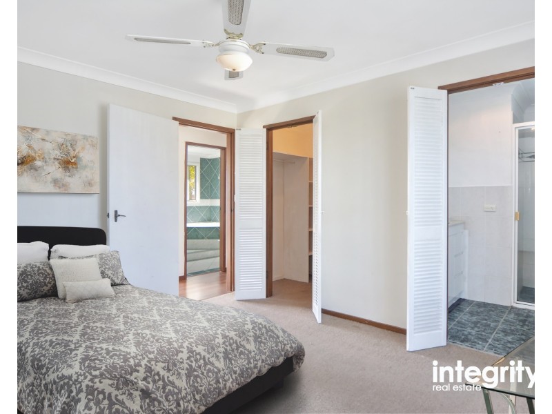 18 Caroola Parade, North Nowra NSW 2541