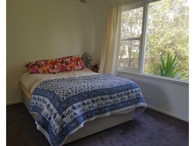 8 McDonald Avenue, Nowra NSW 2541