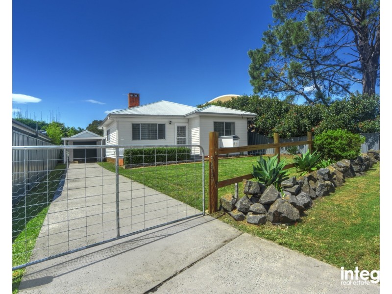 62 Meroo Road, Bomaderry NSW 2541