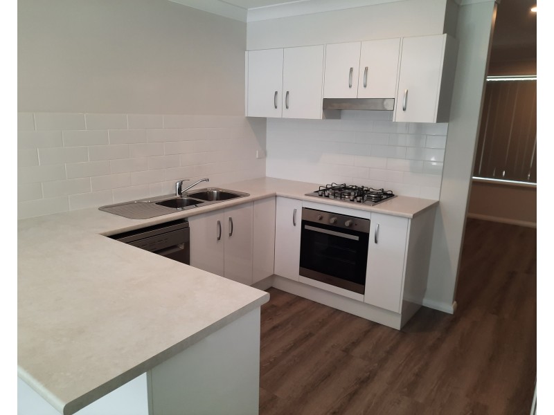 3/75 Albatross Road, West Nowra NSW 2541