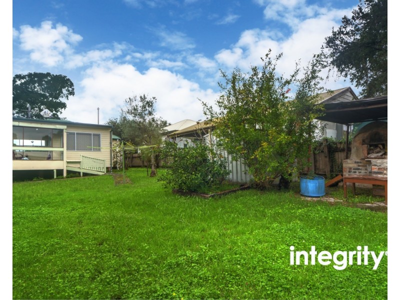 11 Huxley Street, Nowra NSW 2541
