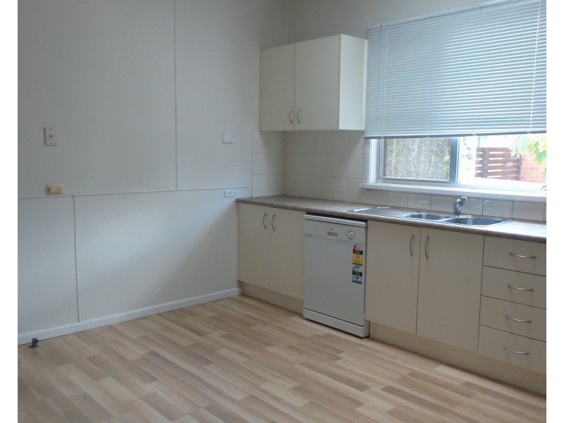 42 Bunberra Drive, Bomaderry NSW 2541