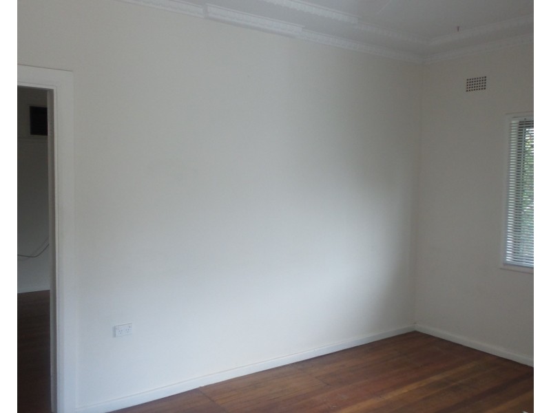 42 Bunberra Drive, Bomaderry NSW 2541