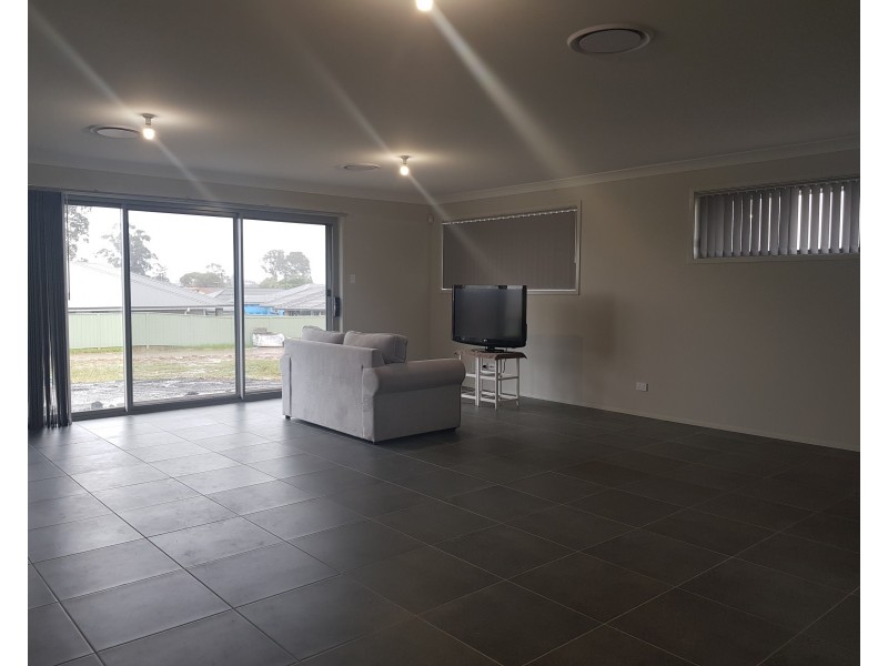 9 Adele Close, Nowra NSW 2541