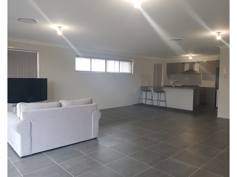 9 Adele Close, Nowra NSW 2541