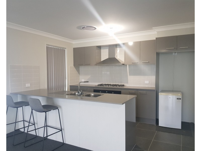 9 Adele Close, Nowra NSW 2541