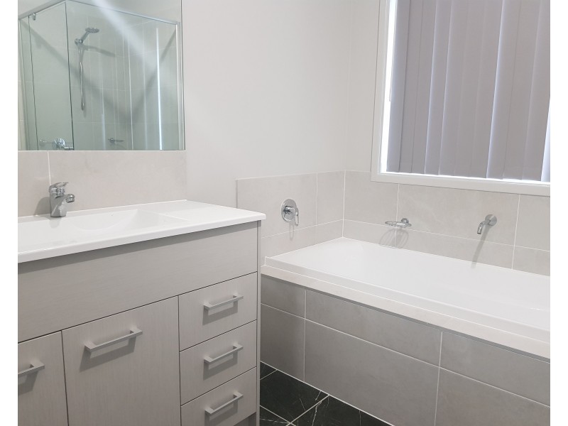 9 Adele Close, Nowra NSW 2541