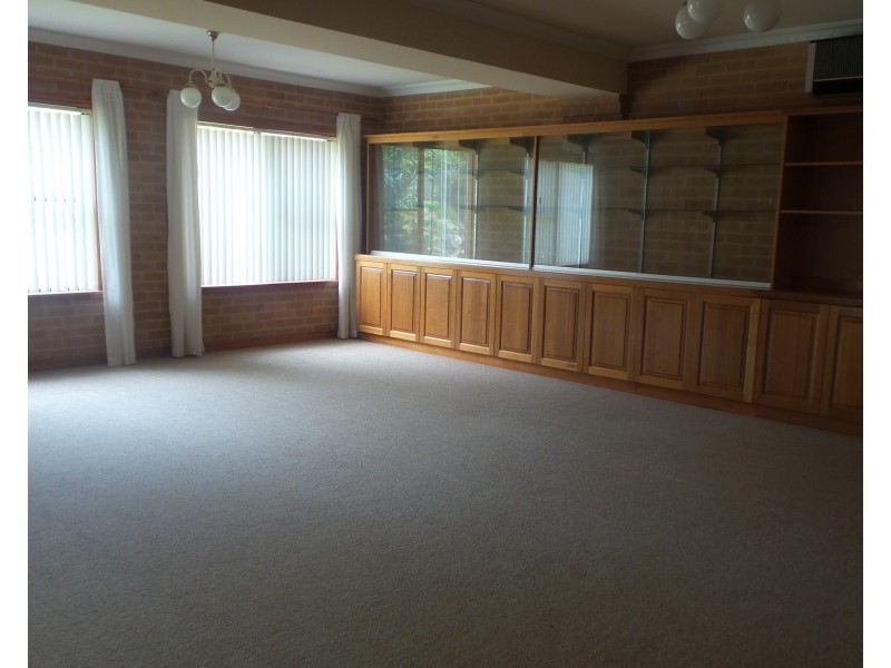 6 Worrigee Street, Nowra NSW 2541