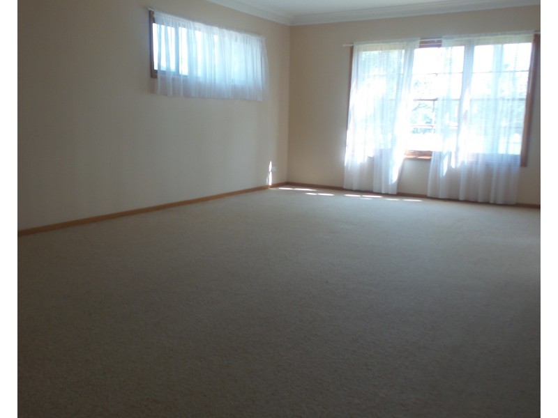 6 Worrigee Street, Nowra NSW 2541