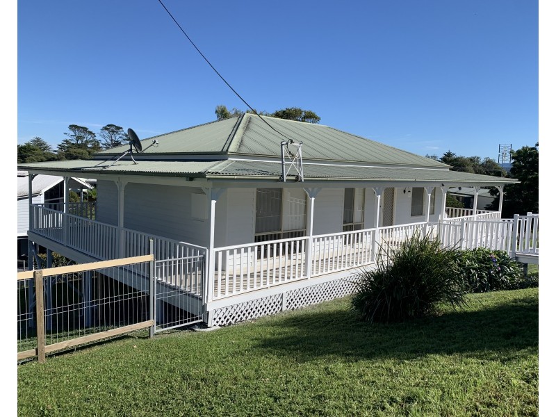 1 Berrellan Street, Greenwell Point NSW 2540