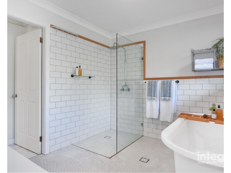 4 Lucas Street, North Nowra NSW 2541