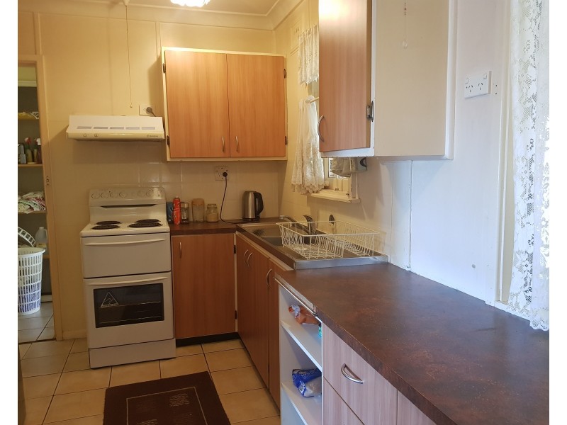 38 Young Avenue, Nowra NSW 2541