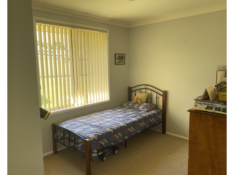 5 Guinea Flower Crescent, Worrigee NSW 2540