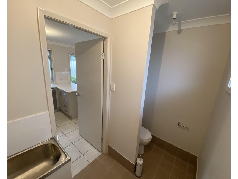 2/123A Meroo Road, Bomaderry NSW 2541