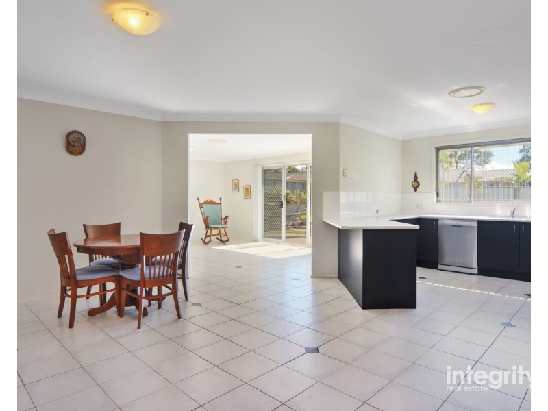 2 Abelia Place, Worrigee NSW 2540