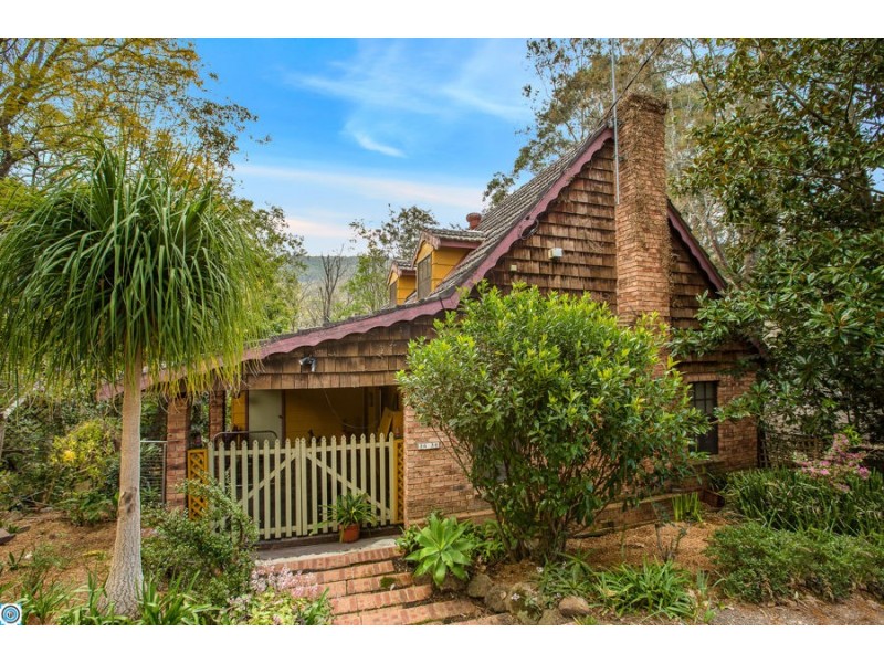 36-38 Avon Parade, Mount Kembla NSW 2526