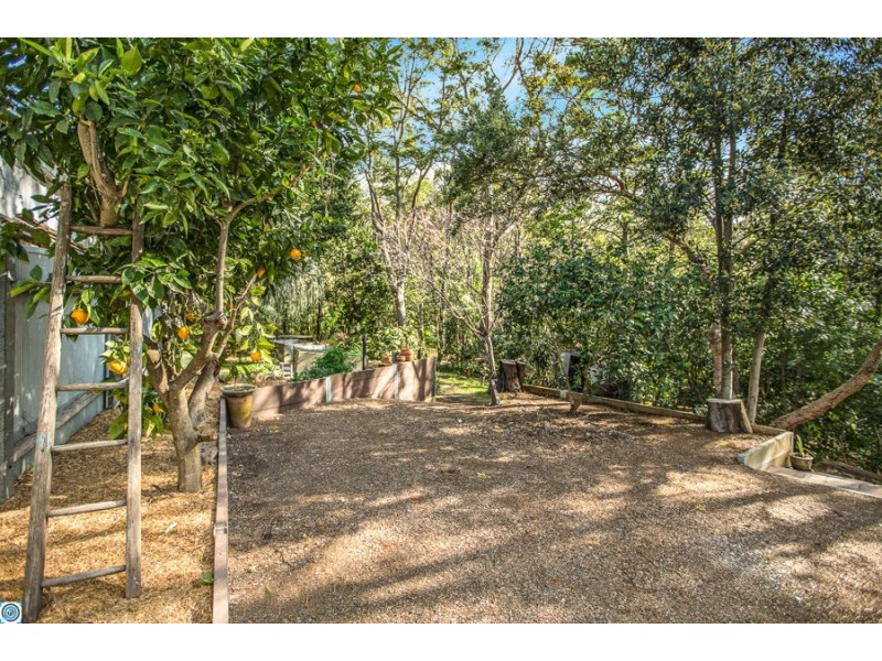 36-38 Avon Parade, Mount Kembla NSW 2526