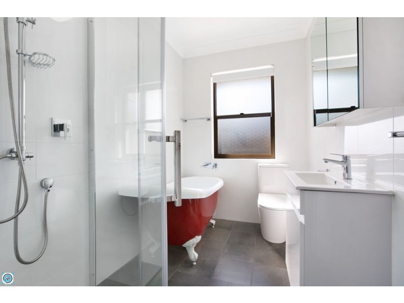 49 Queen Street, Lake Illawarra NSW 2528