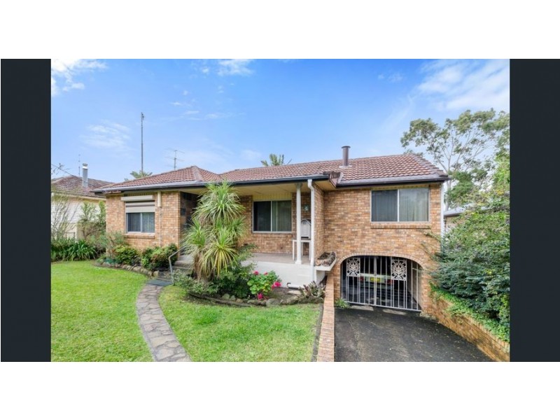 14 LONDON STREET, Berkeley NSW 2506