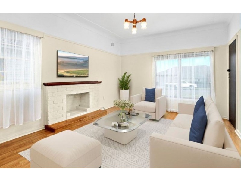 18 Hoskins Avenue, Warrawong NSW 2502