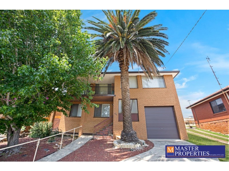 60 Vermont Rd, Warrawong NSW 2502