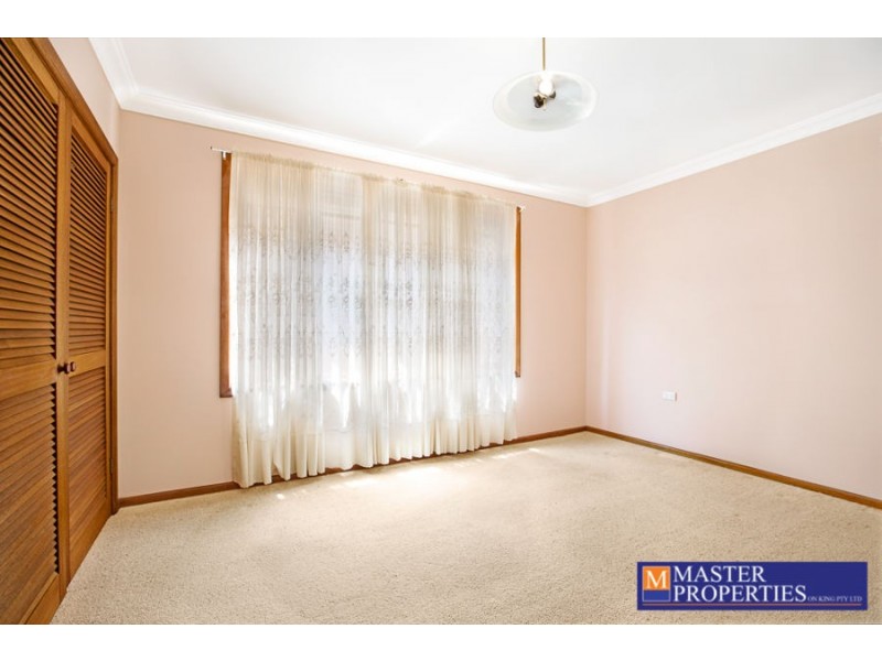 60 Vermont Rd, Warrawong NSW 2502