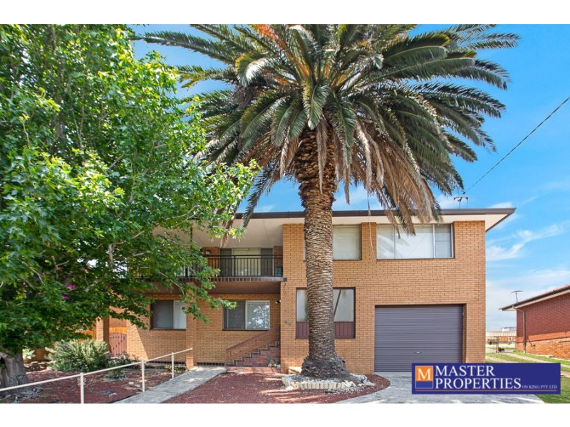 60 Vermont Rd, Warrawong NSW 2502