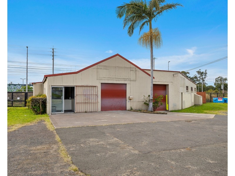 95 Gladstone Avenue, Coniston NSW 2500